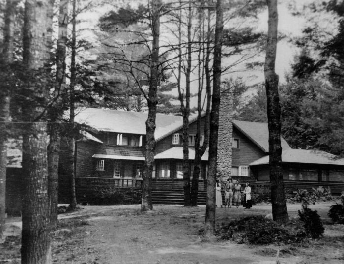 Front
Summer House for Charles O. Alexander, alterations
circa 1919