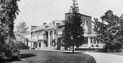 Exterior, perspective view
Harry Rubens residence
George W. Maher, architect
Glencoe, Illinois