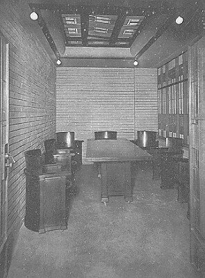 Directors room
City National Bank
Frank Lloyd Wright, architect
Mason City, Iowa