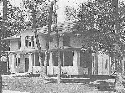 Exterior perspective
House for Frank G. Ely
George W. Maher, architect
Kenilworth, Illinois
