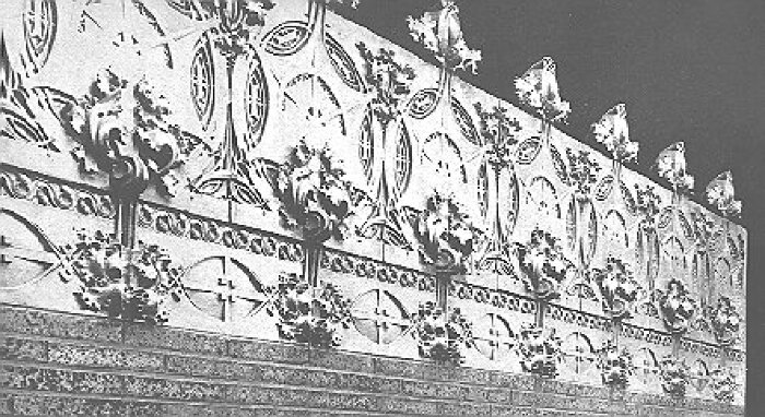 Interior detail, terracotta cornice
Merchants National Bank
Louis Henri Sullivan, architect
Grinnell, Iowa
