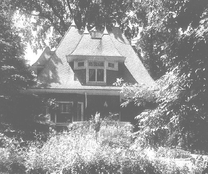 Exterior, front view
House for George W. Maher
George W. Maher, architect
Kenilworth, Illinois