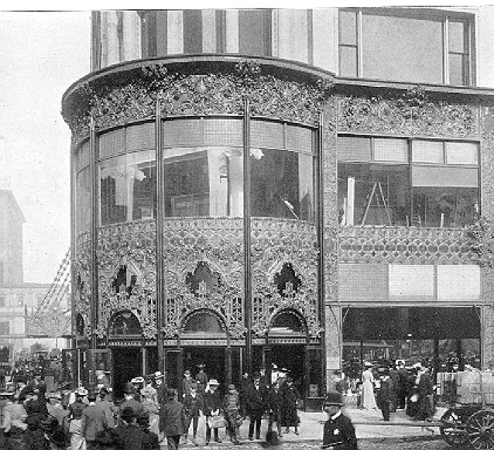 Exterior detail, main entrance
Schlesinger and Mayer Store Building
Louis H. Sullivan, architect
Chicago, Illinois