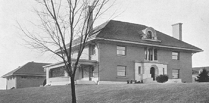 Exterior, perspective view
House for E. H. Velie
George W. Maher, architect
Kansas City, Missouri