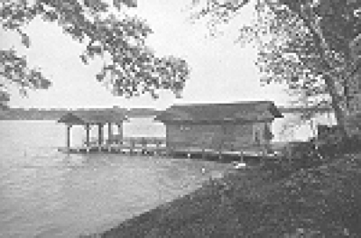 Dock and boathouse
Summer house for R. W. Sears
Nimmons and Fellows, architect
Gray's Lake, Illinois