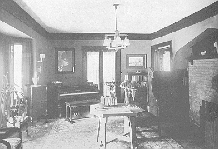 Interior, living room
House for C. M. Roe
George W. Maher, architect
Kenilworth, Illinois