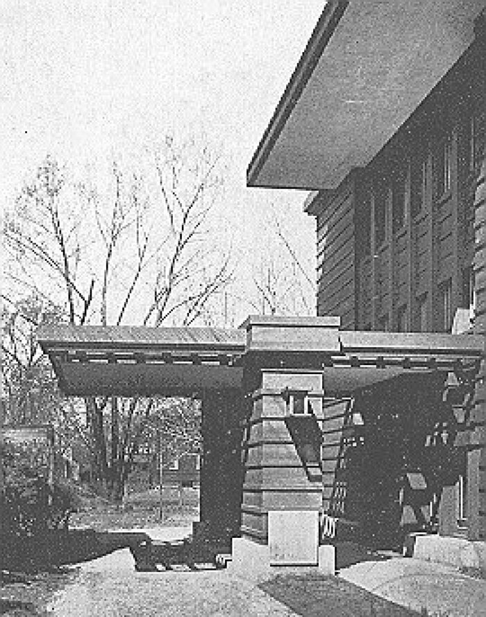 Exterior detail, entrance
River Forest Women's Club
Guenzel and Drummond, architects
River Forest, Illinois
