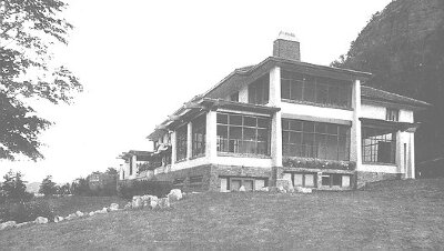 Exterior, wide perspective view
Summer house for E. L. King ("Rockledge")
George W. Maher, architect
Winona, Minnesota;Exterior, front perspective view
Summer house for E. L. King ("Rockledge")
George W. Maher, architect
Winona, Minnesot