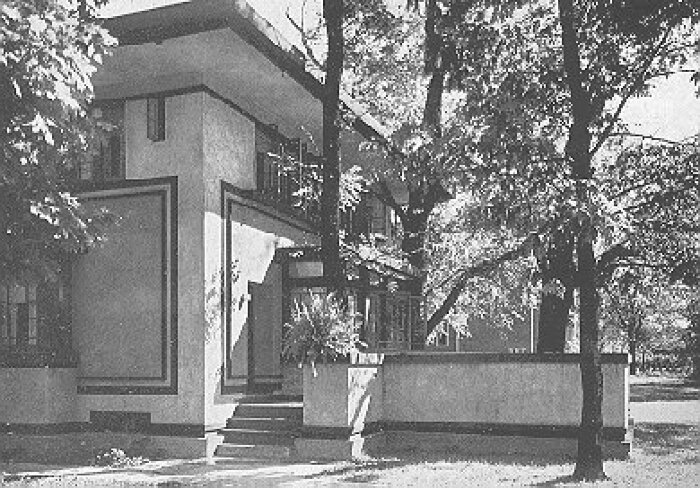 Exterior detail, entrance and terrace
William S. Drummond residence
Guenzel and Drummond, architects
River Forest, Illinois