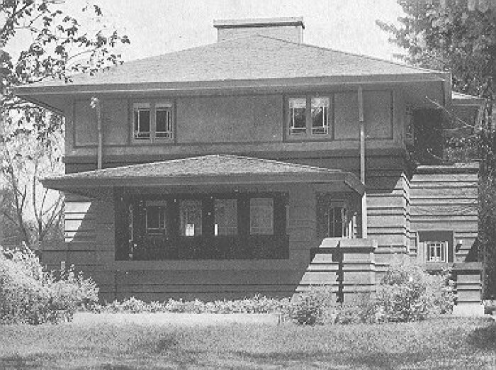 Exterior, front perspective view
House for Charles J. Barr
Guenzel and Drummond, architects
River Forest, Illinois