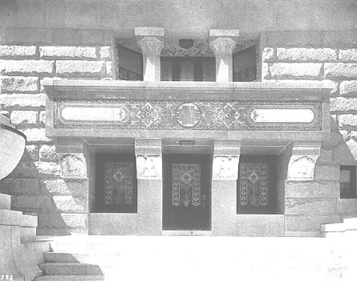 Exterior detail, front entrance
House for James A. Patten
George W. Maher, architect
Evanston, Illinois